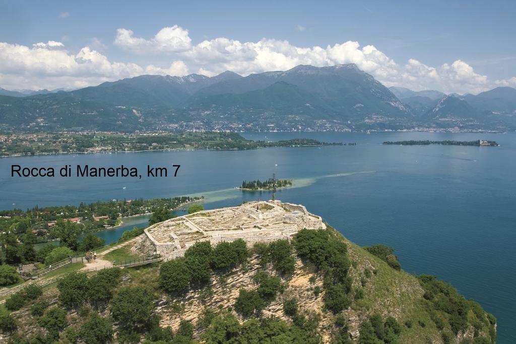 Porteselago Apartment San Felice del Benaco Room photo